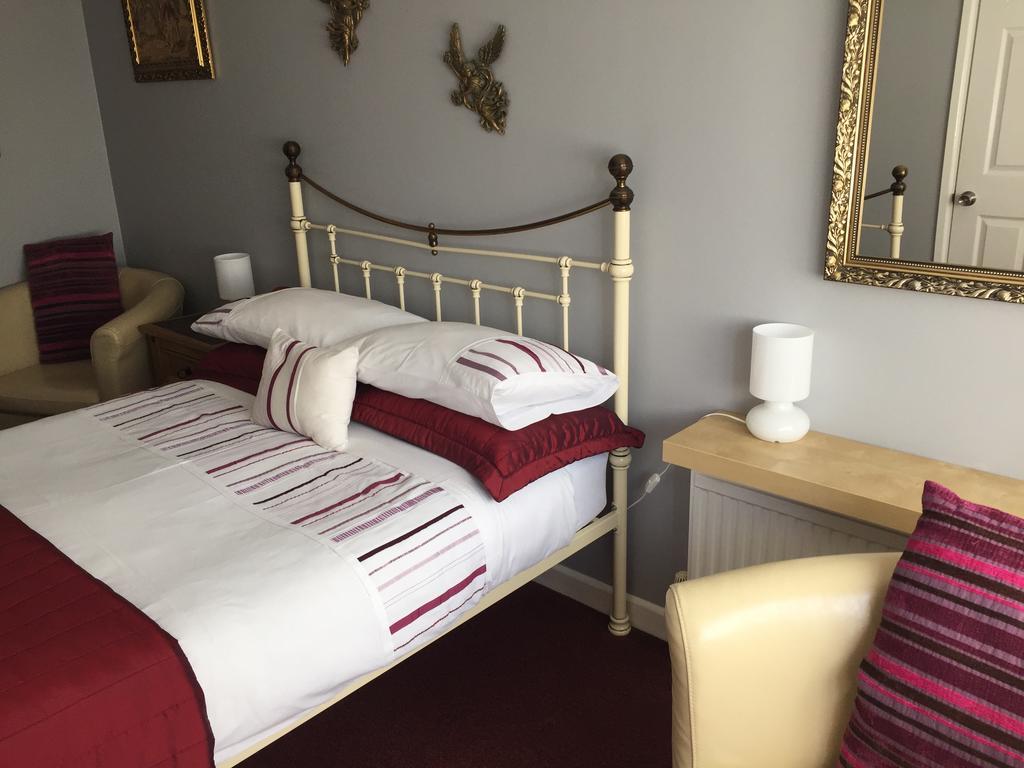 Castle Lodge Guest House Newport  Eksteriør bilde