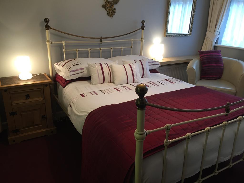Castle Lodge Guest House Newport  Eksteriør bilde